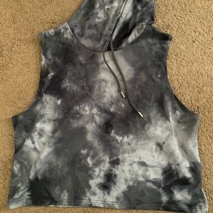Cropped sleeveless tie dye hoodie